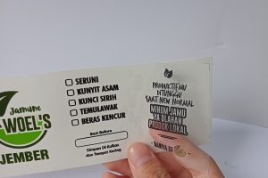 Sticker Transparan Bahan Vinyl – Custom