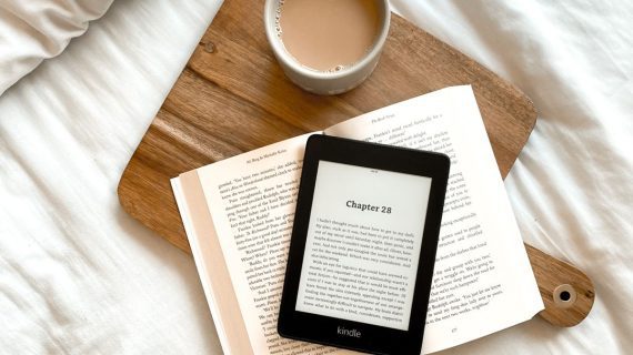 5 Alasan Pilih Buku Cetak Dibanding E-Book